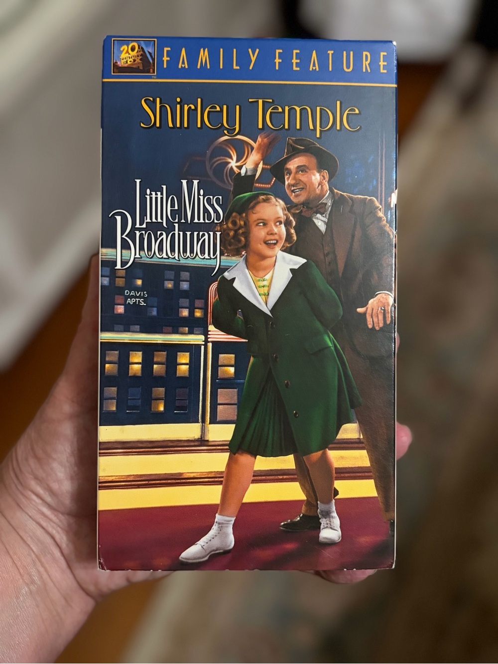 Shirley temple Little Miss Broadway VHS